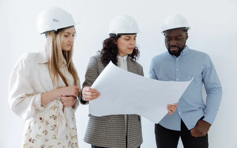 Benefits of Hiring Professional Consultants for Projects
